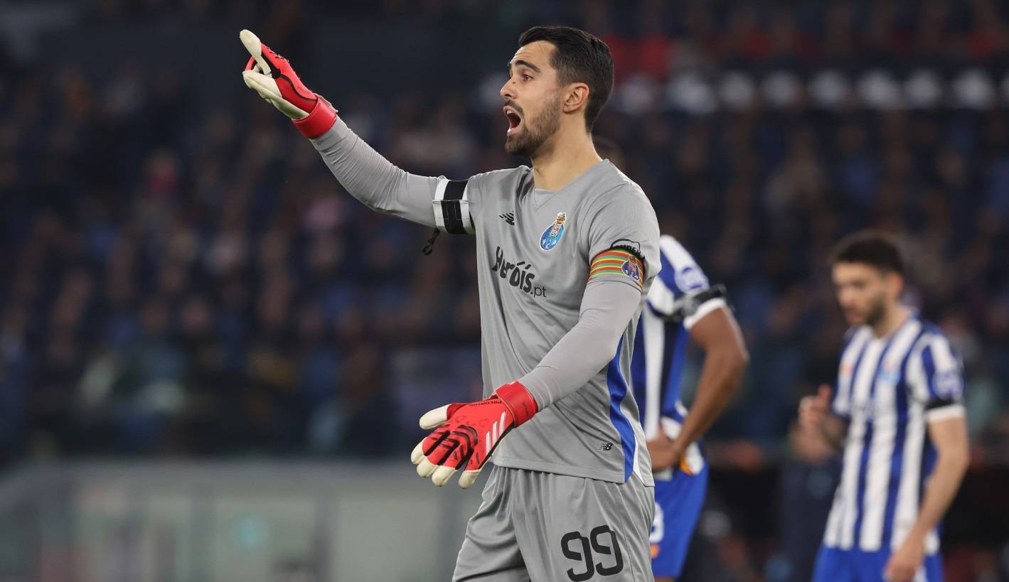 依然稳居前 依然稳居前