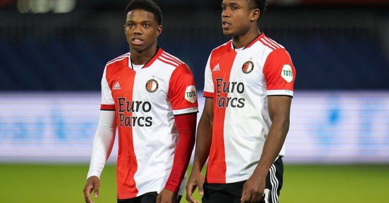 毛球队一直 毛球队一直